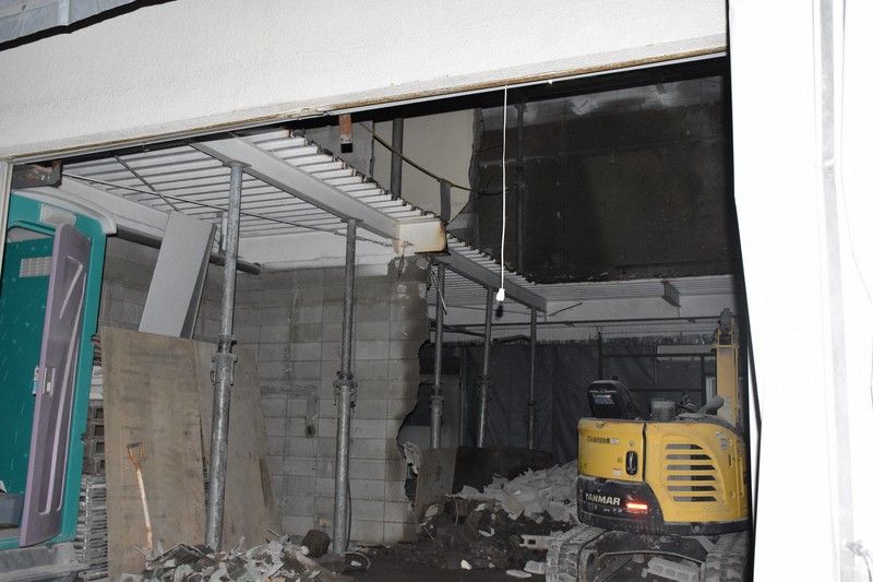 【東京】解体現場でブロック崩落、下敷きの男性作業員が死亡　外国籍の18歳との情報　台東